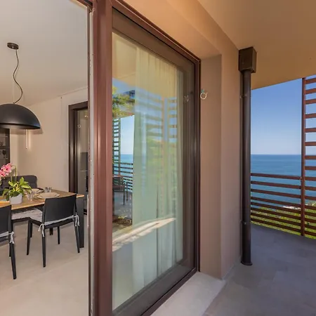 Sea View - Monte Апартаменты
